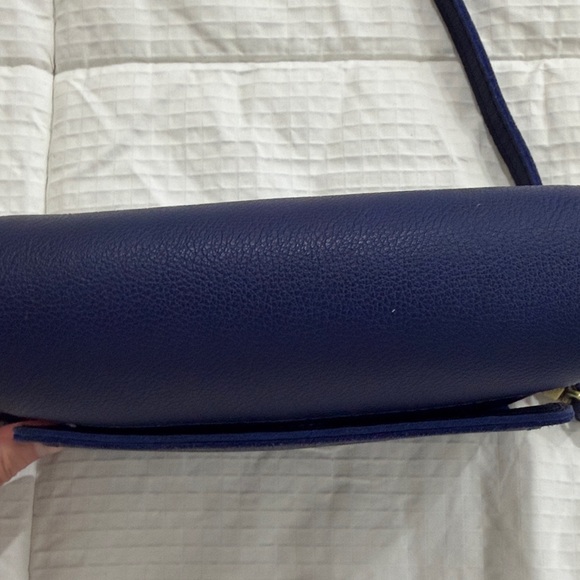 Portland Leather Cobalt Mini Metro Crossbody Bag - Picture 7 of 11